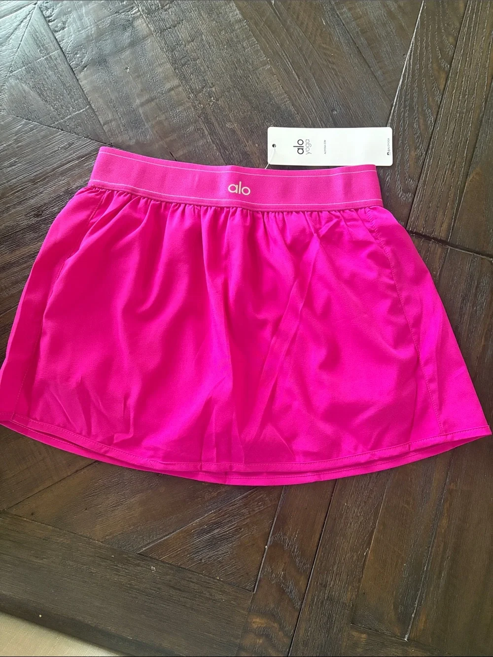 NWT Alo Yoga Match Point Tennis Skirt in Pink size small